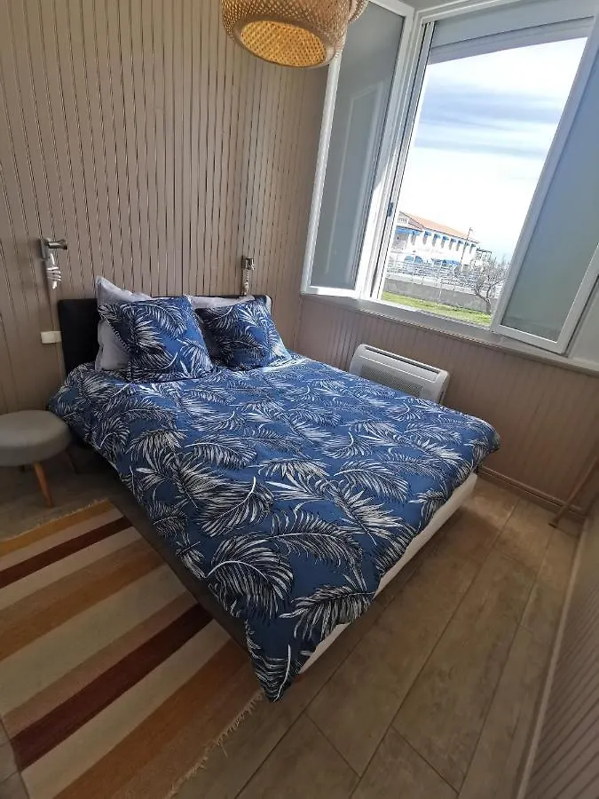 Apartment Spacieux Appartement Front De Mer Saintes-Maries-de-la-Mer France